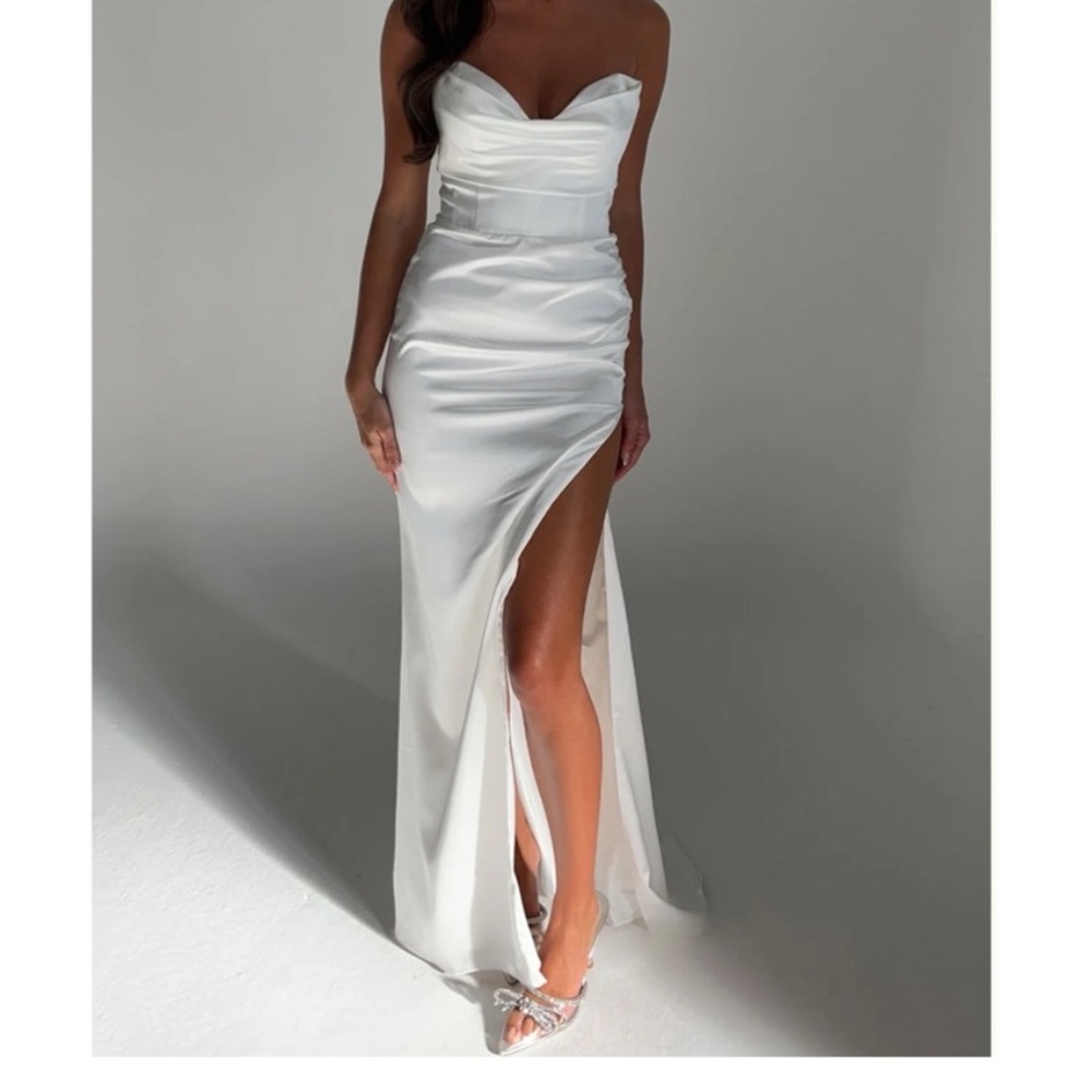 Meshki Marilyn Corset white gown | Wedding dress, rehearsal dinner, meshki dress